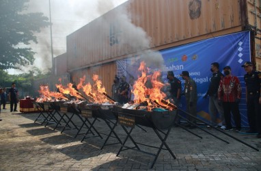 25,1 Juta Batang Rokok Ilegal Dimusnahkan di Semarang