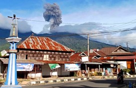 Gunung Marapi Sumbar Erupsi, Ketinggian Abu Mencapai 1.000 Meter