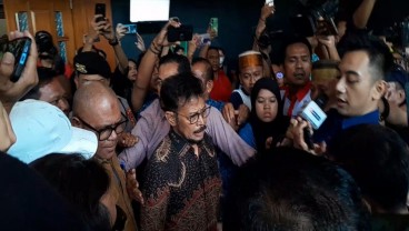 Sidang Vonis SYL Berujung Ricuh, Peralatan Hingga Kamera Jurnalis Rusak