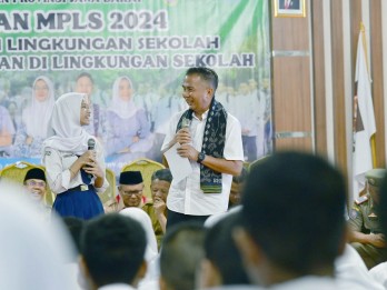 Sedih Harus Coret 227 Pendaftar PPDB, Bey: Kenapa Orang Tua Harus Curang