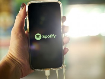 5 Cara Menampilkan Lirik Lagu di Spotify Free dan Premium