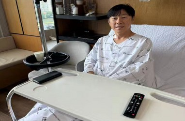 Shin Tae-yong Pamer Foto di Rumah Sakit, Operasi 6 Jam karena Radang Paru-paru