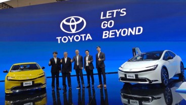 Toyota Pamerkan Prius Teknologi PHEV di GIIAS 2024