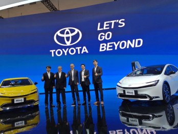 Toyota Pamerkan Prius Teknologi PHEV di GIIAS 2024