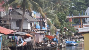 Makassar Siapkan Beleid Pengelolaan Air dan Sanitasi untuk Kawasan Kumuh