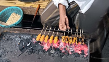 Jelajah Ekonomi Hijau : Berburu Sate Ikan Khas Tanjung Lombok Utara