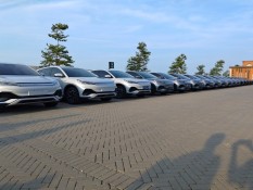 Penjualan Lesu, Target 400.000 Unit Mobil Listrik Tahun Depan Bisa Tercapai?