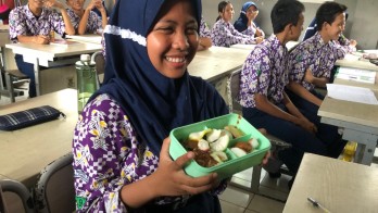 Simulasi Pemangkasan Anggaran Pendidikan & Bansos untuk Makan Siang Gratis