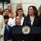 Kamala Harris Kritik Habis Trump di Kampanye Perdana