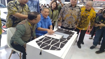 Lagi, Bos CMNP Jusuf Hamka Boyong 100 Mobil Listrik Wuling di GIIAS 2024