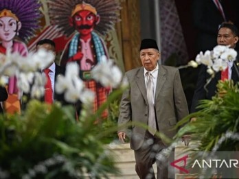 Historia Bisnis: Hamzah Haz Sang Kamus APBN di Pusaran Kenaikan Harga BBM