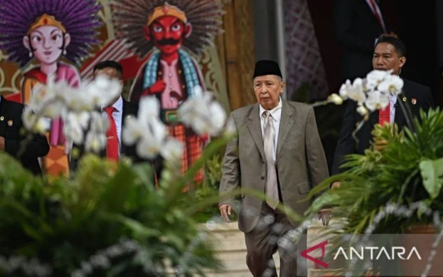 Historia Bisnis: Hamzah Haz Sang Kamus APBN di Pusaran Kenaikan Harga BBM