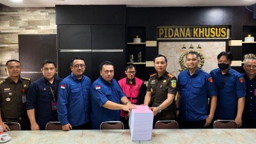 Kasus Importasi Gula, Kejagung Limpahkan Tersangka Direktur SMIP ke Kejari Pekanbaru