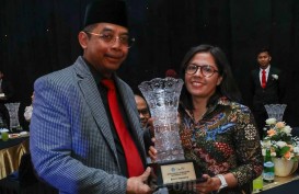 Konsisten Dukung Reformasi Pajak, Bisnis Indonesia Raih Penghargaan dari Ditjen Pajak Kemenkeu