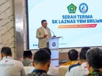 Kemenag Serahkan SK Izin Operasional Lembaga Amil Zakat Ke YBM BRILiaN