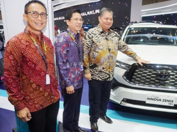 Toyota Kantongi 4.245 SPK di GIIAS 2024, Alphard Hybrid dan Innova Zenix Hybrid Jadi Idola