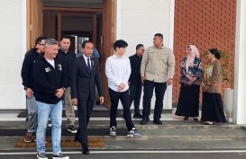 Tinjau Pembangunan IKN, Jokowi Boyong Influencer dan Pegiat Seni