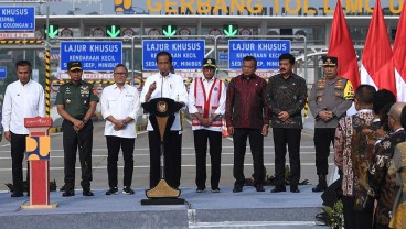 Jokowi Jor-joran Bangun Jalan Tol Selama 10 Tahun, Asing Ogah Kelola?