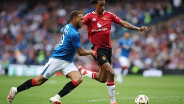 Baru Pramusim, 4 Pemain Manchester United Tumbang karena Cedera