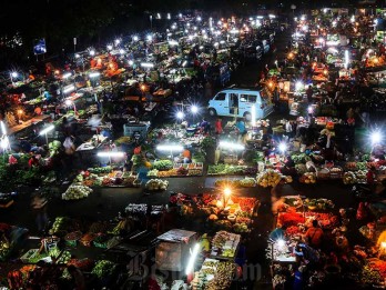 Deflasi jadi Sinyal Pelemahan Daya Beli Masyarakat, Ekonom Beberkan Buktinya