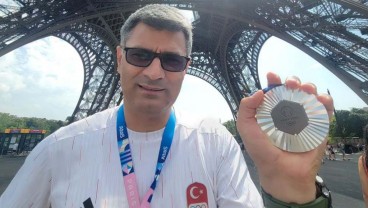 Mengenal Yusuf Dikec, Penembak Turki yang Viral di Olimpiade 2024