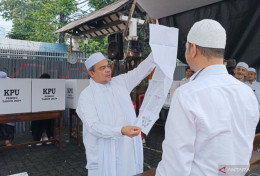 Dua Elite Gerindra Temui Rizieq Shihab, Tanda Rekonsiliasi dengan Prabowo?