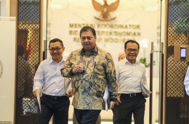 IHSG Sempat Anjlok 4%, Airlangga: Jangan Khawatir