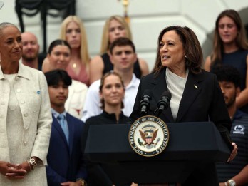 Kamala Harris Diprediksi Umumkan Nama Capresnya Besok