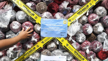 Rilis Barang Hasil Penindakan Satgas Importasi Ilegal di Cikarang