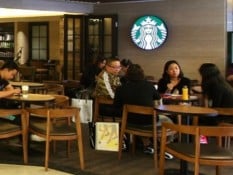 IHSG Menguat, Saham Pengelola Starbucks (MAPB) hingga Alfamart (AMRT) Moncer