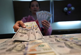 Kurs Dolar AS dan Ringgit ke Rupiah di BCA, BRI, Mandiri dan BNI pada 7 Agustus 2024 Siang
