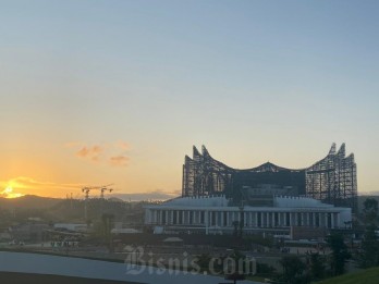 IKN Banjir Mobil Alphard Cs Saat HUT RI, Ironi Janji Bebas Polusi Jokowi