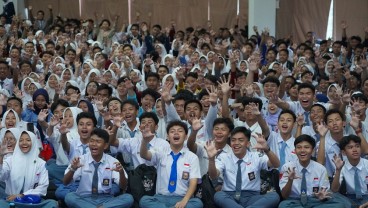 1.000 Anggota Forum Osis Jabar Dapat Literasi Keuangan, Termasuk Ancaman Judi Online