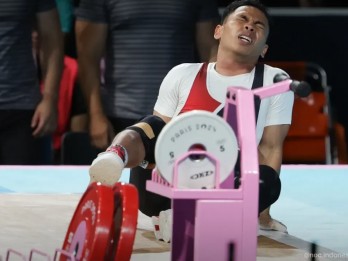 Eko Yuli Sempat Terjatuh saat Angkatan Clean and Jerk di Olimpiade Paris