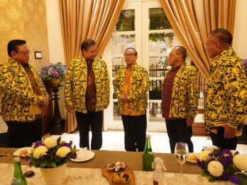 Agung Laksono: Airlangga Mundur dari Ketum Golkar Murni Pilihan Pribadi