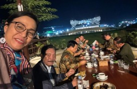 Mundur dari Ketum Golkar, Airlangga Duduk di Samping Jokowi saat Makan Malam di IKN