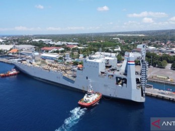 Kapal Amerika Serikat MV Cape Hudson Sandar di Banyuwangi