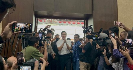 Harvey Moeis saat memasuki ruang sidang dengan dakwaan kasus korupsi timah/Anshary