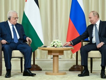 Sambut Mahmoud Abbas di Moskow, Putin Nyatakan Dukungannya untuk Palestina