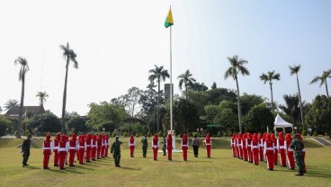 DPR Minta Paskibraka Tidak Lepas Jilbab Saat Pengibaran Bendera Pusaka