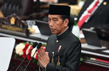 Jokowi Pamer Bangun 2.700 Km Jalan Tol Baru saat Pidato Kenegaraan