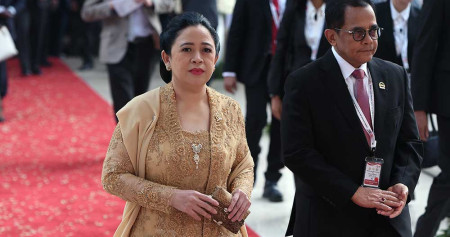 Ketua DPR Puan Maharani tiba di kompleks parlemen jelang Sidang Tahunan MPR dan Sidang bersama DPR dan DPD 2024 dalam rangka Hari Ulang Tahun (HUT) ke-79 Kemerdekaan Republik Indonesia di Jakarta, Jumat (16/8/2024). Dok. DPR