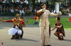 Jelang Upacara 17 Agustus, Vidi Aldiano Nyanyi Lagu Zamrud Khatulistiwa di Istana Merdeka