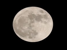 Jangan Lewatkan Fenomena Supermoon Biru Besok 19 Agustus