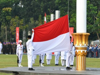 HUT Ke-79 RI, Bey Minta ASN Jabar Tak Berpuas Diri