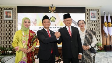 Pamit dari ESDM, Arifin Titip Proyek Masela hingga Hilirisasi ke Bahlil