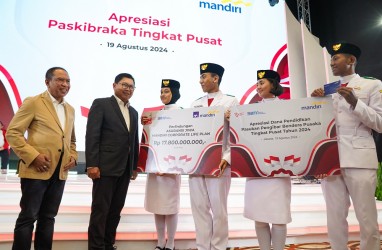 Menyala, Bank Mandiri Apresiasi Paskibraka Tingkat Pusat