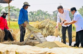 Ada Bantuan Pompanisasi, Bey Minta Petani di Jabar Majukan Musim Tanam