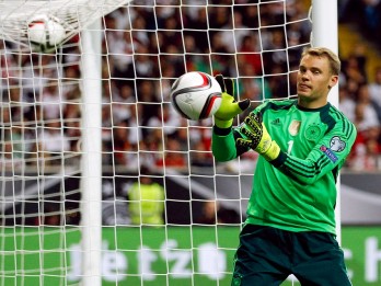 Manuel Neuer Umumkan Pensiun dari Timnas Jerman, Saatnya Ter Stegen Bersinar?