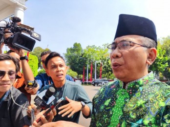 Rakyat Demo Tolak RUU Pilkada, PBNU Malah Ketemu Jokowi Bahas Konsensi Tambang